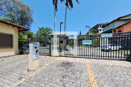 Casa de condomínio à venda com 260m², 4 quartos e 3 vagasFachada e portaria