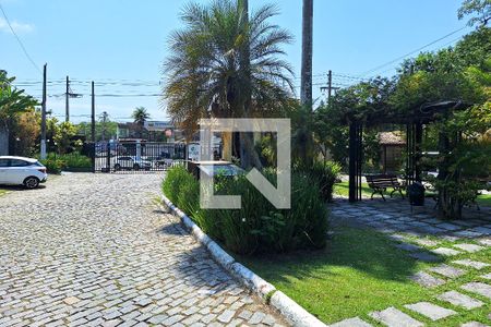 Casa de condomínio à venda com 260m², 4 quartos e 3 vagasFachada e portaria