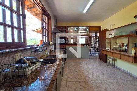 Casa de condomínio à venda com 260m², 4 quartos e 3 vagasCozinha