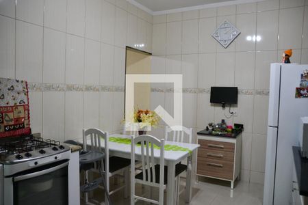 Casa à venda com 119m², 2 quartos e 2 vagasCozinha