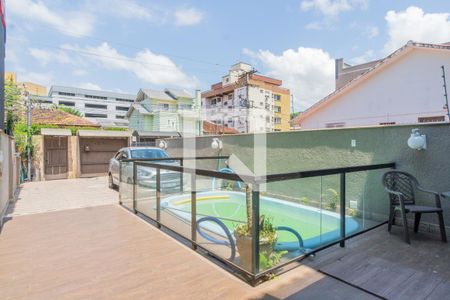 Casa à venda com 220m², 3 quartos e 3 vagasCobertura