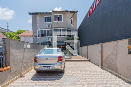 Casa à venda com 220m², 3 quartos e 3 vagasGaragem