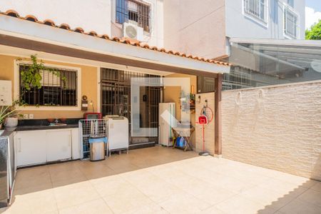 Casa à venda com 220m², 3 quartos e 3 vagasCobertura