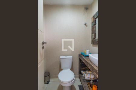 Casa à venda com 220m², 3 quartos e 3 vagasBanheiro