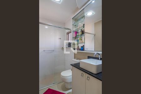 Casa à venda com 220m², 3 quartos e 3 vagasSuíte