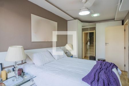 Casa à venda com 220m², 3 quartos e 3 vagasSuíte