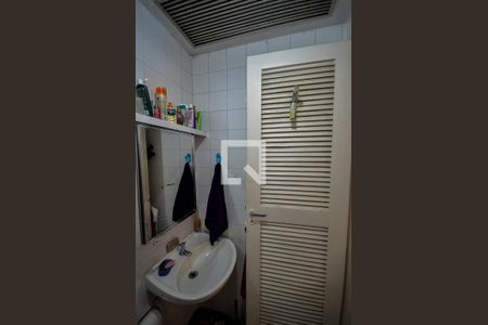 Apartamento à venda com 93m², 3 quartos e 2 vagasBanheiro de Serviço