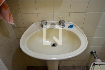 Apartamento à venda com 93m², 3 quartos e 2 vagasBanheiro Social