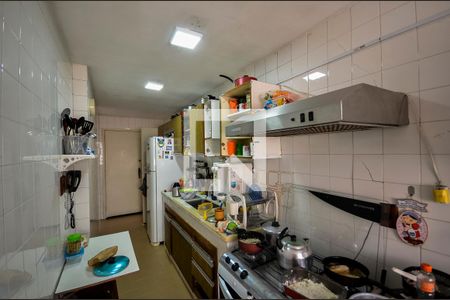 Apartamento à venda com 93m², 3 quartos e 2 vagasCozinha