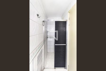 Apartamento para alugar com 60m², 2 quartos e sem vagaBanheiro