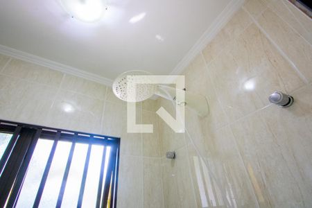 Casa à venda com 350m², 3 quartos e 2 vagasBanheiro do quarto 1