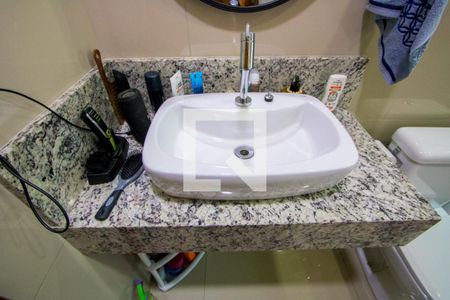 Casa à venda com 350m², 3 quartos e 2 vagasBanheiro social 1