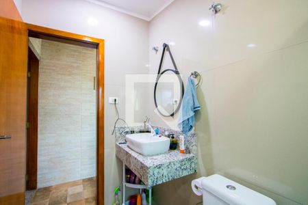 Casa à venda com 350m², 3 quartos e 2 vagasBanheiro social 1