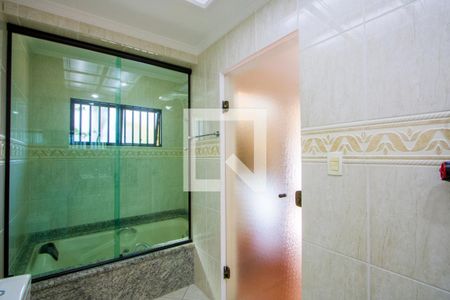 Casa à venda com 350m², 3 quartos e 2 vagasBanheiro do quarto 1