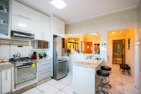 Casa à venda com 350m², 3 quartos e 2 vagasCozinha