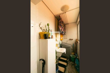 Apartamento à venda com 121m², 4 quartos e 2 vagas Apartamento à venda com 121m², 4 quartos e 2 vagasÁrea de Serviço