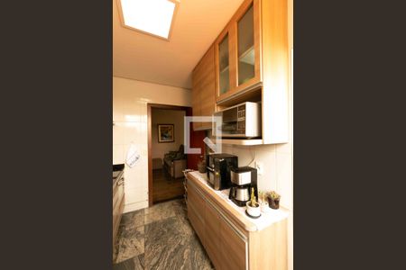 Apartamento à venda com 121m², 4 quartos e 2 vagas Apartamento à venda com 121m², 4 quartos e 2 vagasCozinha