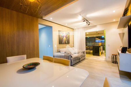 Apartamento à venda com 113m², 3 quartos e 2 vagas Apartamento à venda com 113m², 3 quartos e 2 vagasSala