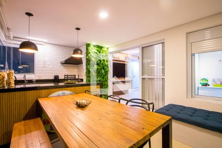 Apartamento à venda com 113m², 3 quartos e 2 vagas Apartamento à venda com 113m², 3 quartos e 2 vagasVaranda gourmet