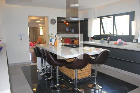 Apartamento à venda com 170m², 3 quartos e 2 vagasCozinha