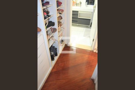 Apartamento à venda com 170m², 3 quartos e 2 vagasCloset da suíte 3