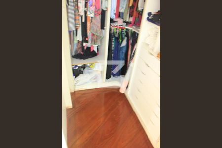 Apartamento à venda com 170m², 3 quartos e 2 vagasCloset da suíte 3