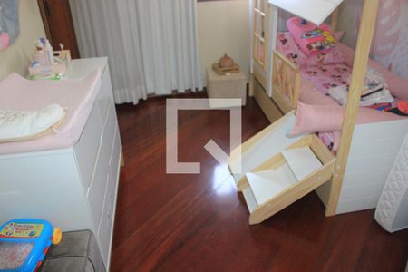 Apartamento à venda com 170m², 3 quartos e 2 vagasSuíte 1