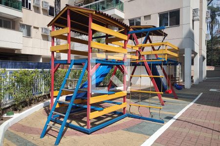Apartamento à venda com 60m², 2 quartos e 1 vagaÁrea comum - Playground