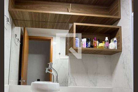 Apartamento à venda com 60m², 2 quartos e 1 vagaBanheiro Social