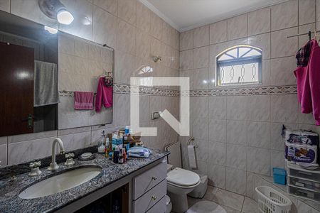 Casa à venda com 172m², 4 quartos e 3 vagas Casa à venda com 172m², 4 quartos e 3 vagasBanheiro da Suíte 1