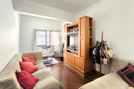 Casa de condomínio à venda com 590m², 4 quartos e 6 vagas Casa de condomínio à venda com 590m², 4 quartos e 6 vagasSala 2