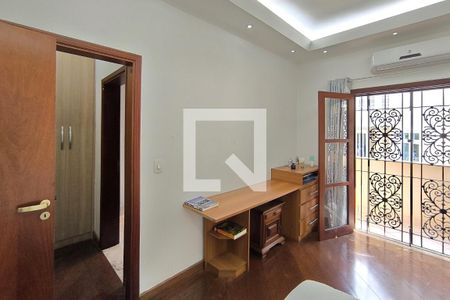 Casa de condomínio à venda com 590m², 4 quartos e 6 vagas Casa de condomínio à venda com 590m², 4 quartos e 6 vagasSuíte 2