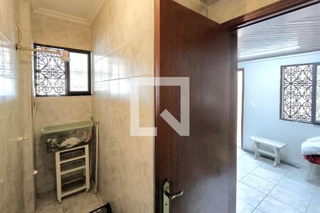 Casa de condomínio à venda com 590m², 4 quartos e 6 vagas Casa de condomínio à venda com 590m², 4 quartos e 6 vagasDepósito