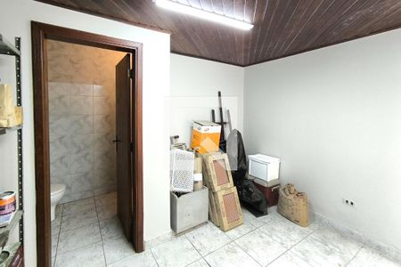Casa de condomínio à venda com 590m², 4 quartos e 6 vagas Casa de condomínio à venda com 590m², 4 quartos e 6 vagasDepósito