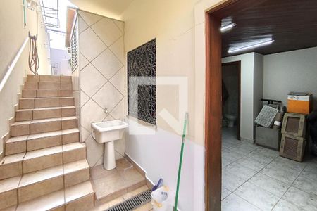 Casa de condomínio à venda com 590m², 4 quartos e 6 vagas Casa de condomínio à venda com 590m², 4 quartos e 6 vagasÁrea Externa