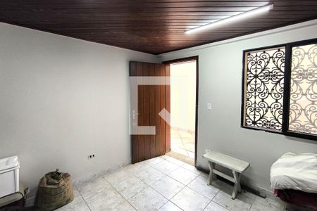 Casa de condomínio à venda com 590m², 4 quartos e 6 vagas Casa de condomínio à venda com 590m², 4 quartos e 6 vagasDepósito