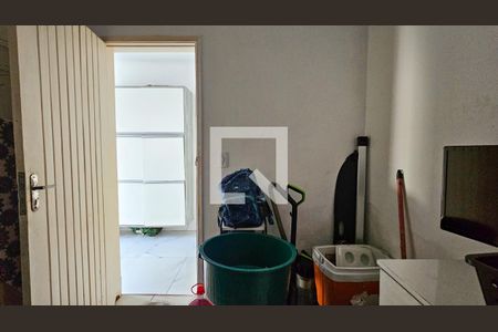 Casa à venda com 714m², 6 quartos e 4 vagasQuarto 1