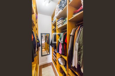Apartamento à venda com 105m², 3 quartos e 2 vagasCloset da suíte