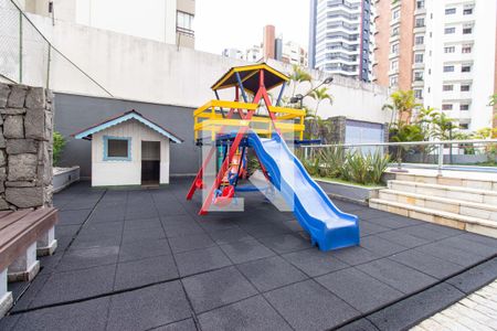 Apartamento à venda com 111m², 3 quartos e 2 vagasÁrea comum - Playground