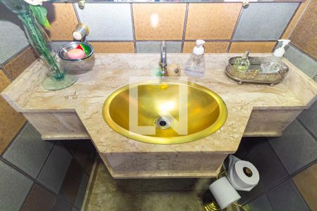 Apartamento para alugar com 197m², 4 quartos e 3 vagas Apartamento para alugar com 197m², 4 quartos e 3 vagasBanheiro 4