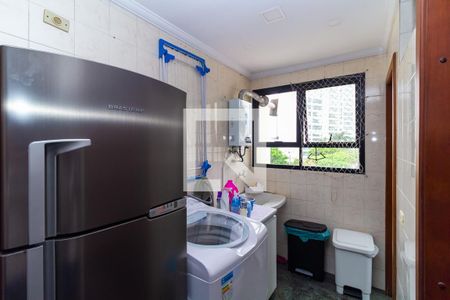 Apartamento para alugar com 197m², 4 quartos e 3 vagas Apartamento para alugar com 197m², 4 quartos e 3 vagasÁrea de Serviço