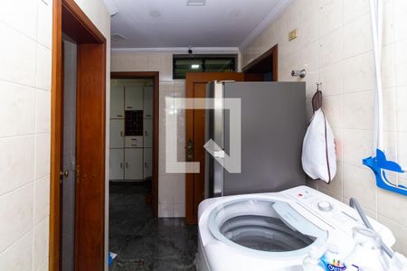 Apartamento para alugar com 197m², 4 quartos e 3 vagas Apartamento para alugar com 197m², 4 quartos e 3 vagasÁrea de Serviço
