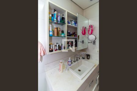 Apartamento para alugar com 197m², 4 quartos e 3 vagas Apartamento para alugar com 197m², 4 quartos e 3 vagasBanheiro da Suíte 1