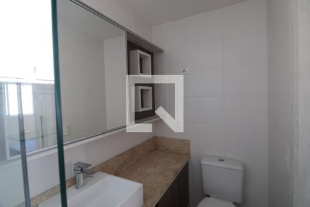 Apartamento à venda com 72m², 2 quartos e 2 vagasBanheiro da Suíte