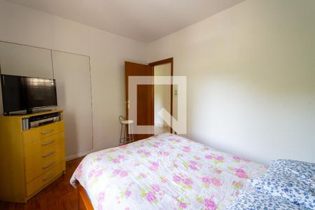 Apartamento à venda com 75m², 3 quartos e 2 vagasQuarto 2