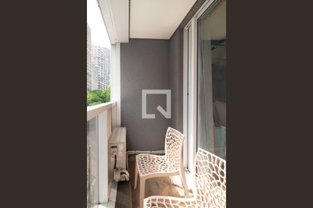 Studio à venda com 23m², 0 quarto e sem vaga Studio à venda com 23m², 0 quarto e sem vagaVaranda do Studio