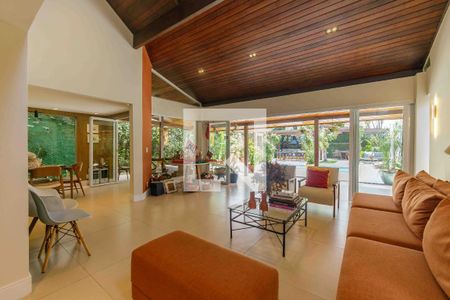 Sala de casa de condomínio à venda com 4 quartos, 505m² em Barra da Tijuca, Rio de Janeiro