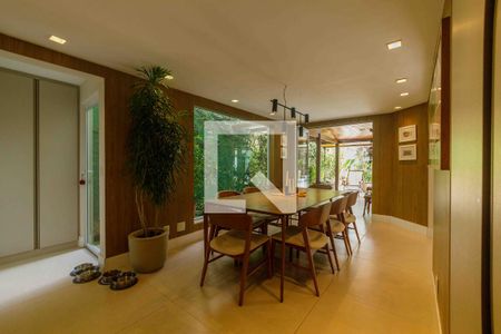 Sala de casa de condomínio à venda com 4 quartos, 505m² em Barra da Tijuca, Rio de Janeiro