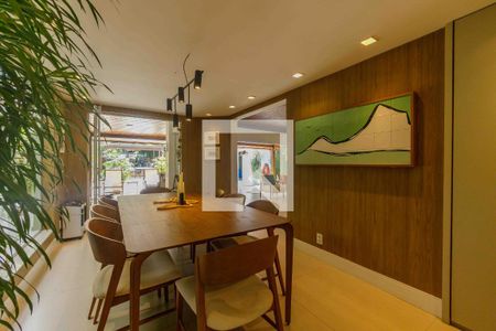 Sala de casa de condomínio à venda com 4 quartos, 505m² em Barra da Tijuca, Rio de Janeiro