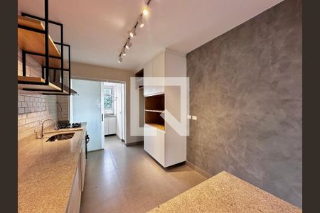 Apartamento à venda com 96m², 2 quartos e 1 vaga Apartamento à venda com 96m², 2 quartos e 1 vagaCozinha